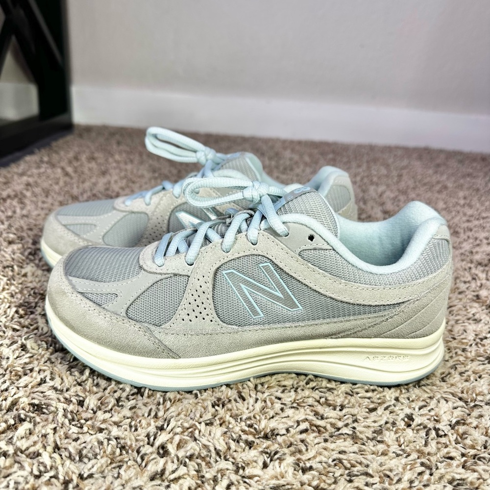 New Balance 887 Suede Shoes Women’s Size 6 D Gray Blue Running Sneakers Classic